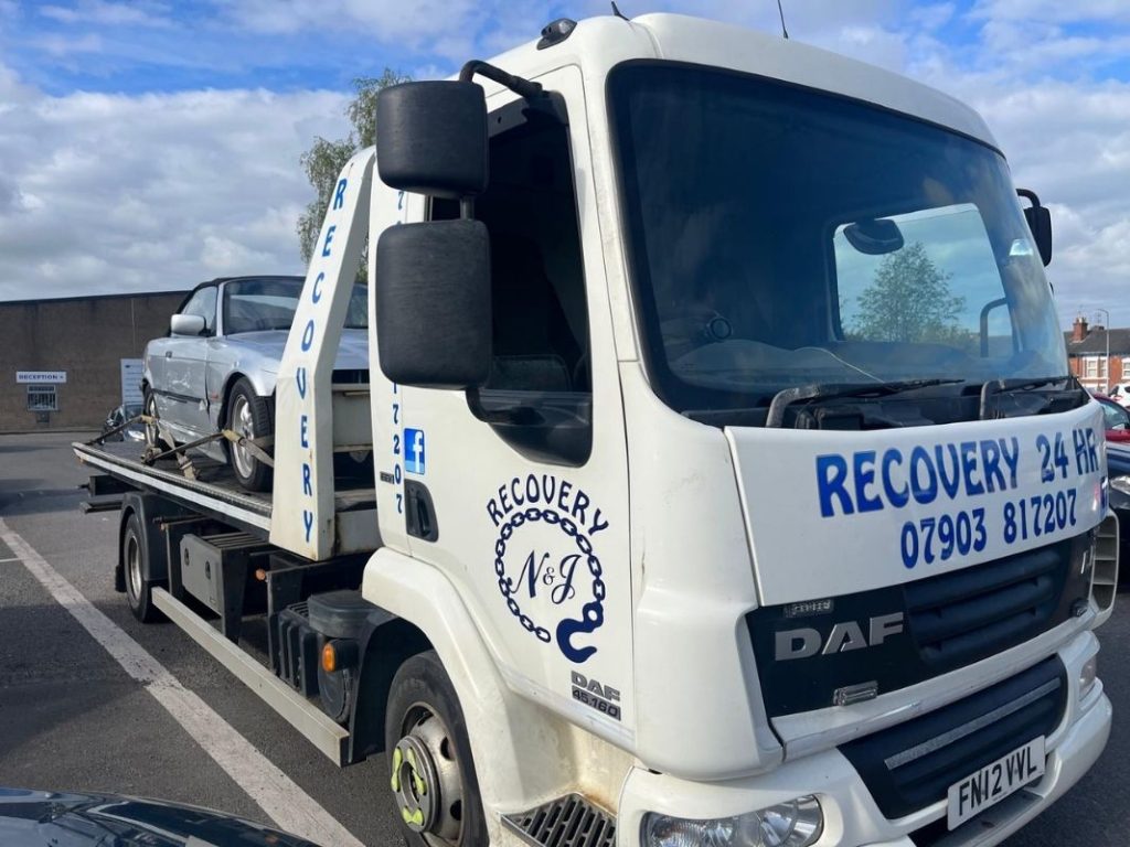Home website NJ Recovery 24 hour vehcile recovery solutions in Lincolnshire
